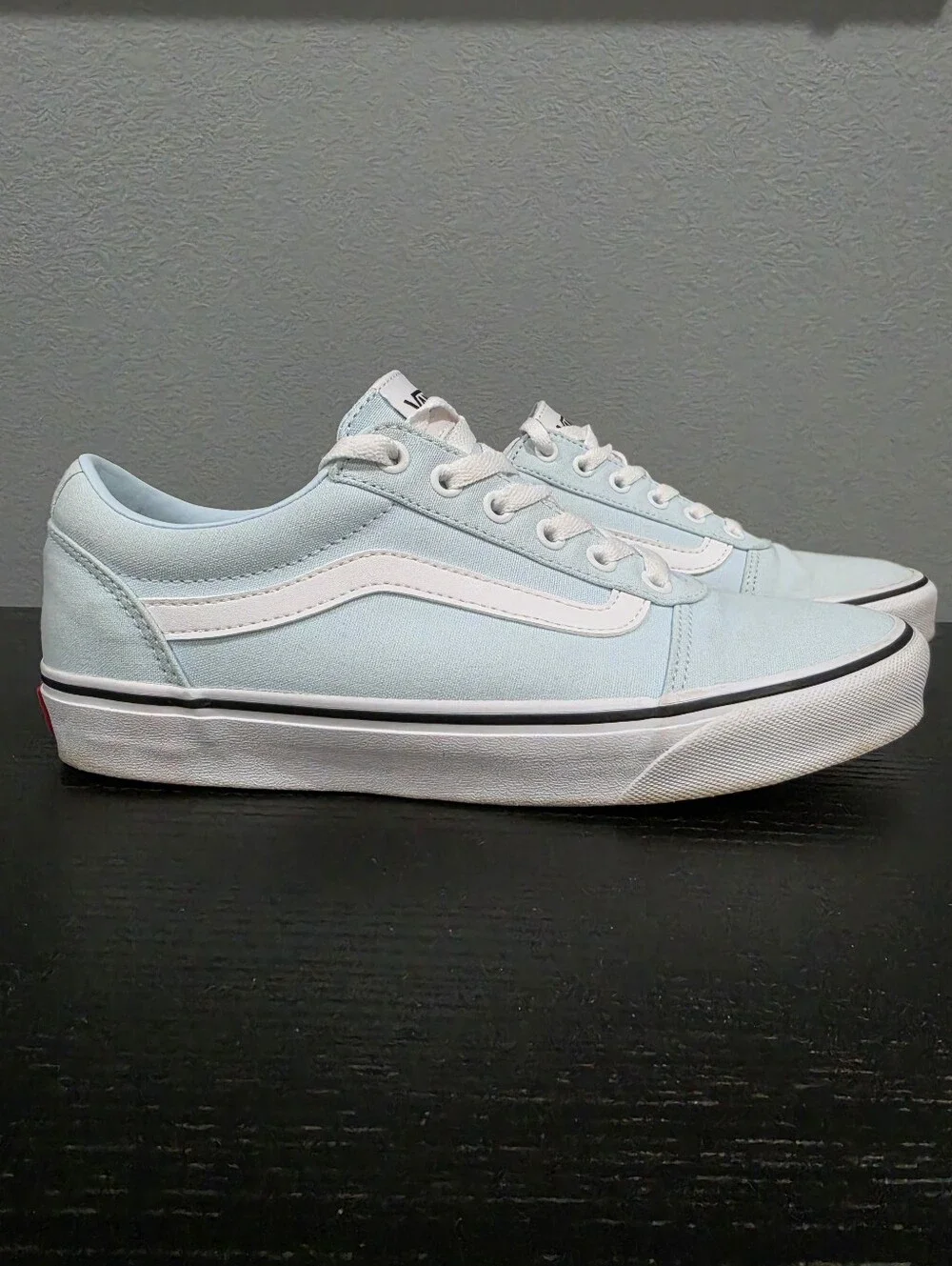 VANS Ward Delicate Blue Low Top Sneakers | Unisex Size W 9.5 / M 8